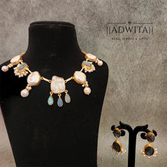 Labradorite and Pearl Chip Necklace