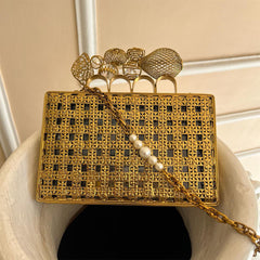 The Zarrin Clutch