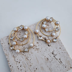 Dara Studs - pearl and zirconia