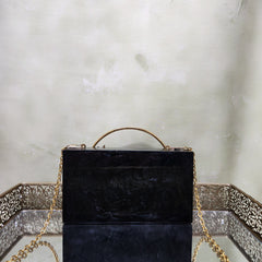 The Minimalistic Floral Bag