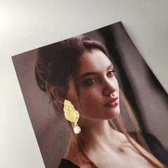 Baroque Pearl Hammered Metal