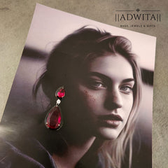 Double Stone Droplet With Black Enamel