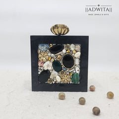 The Mosaic Cluster Clutch