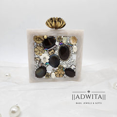 The Mosaic Cluster Clutch