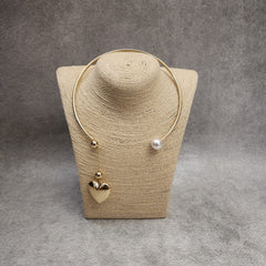 Heart on a String Pearl Neckpiece - Golden
