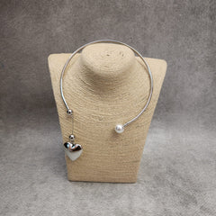 Heart on a String Pearl Neckpiece - Silver