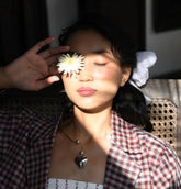 Heart on a String Pearl Neckpiece - Silver