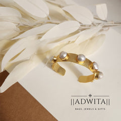 Multi Pearls Sleek Cuff