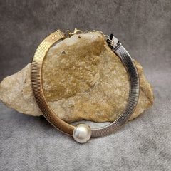 Multi Shade Pearl Broach