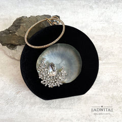 Round Velvet Shell Bag in Black