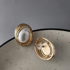 Ring Pearl Stud