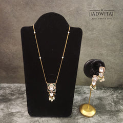 Mossainite Polki With Green Enamel Pendant Set