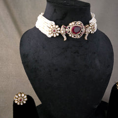 Bird pearl choker in red