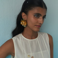 3d Cluster flower with hint of black