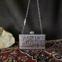 Mother of pearl saga clutch