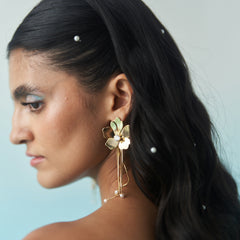 Flower chain dangler