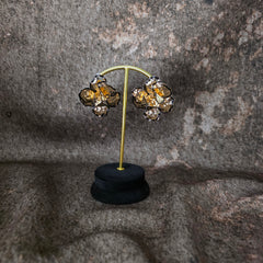 3d Cluster flower with hint of black