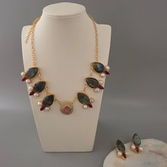Shira necklace Set