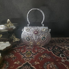 Raabta bag in silver