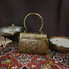 Mudra - antique gold