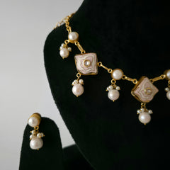 Pearl Droplet Meenakari Necklace Set in baby pink