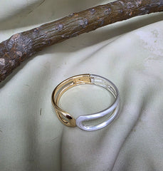 Dual shade hollow U cuff