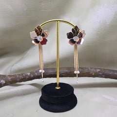 Flower chain dangler