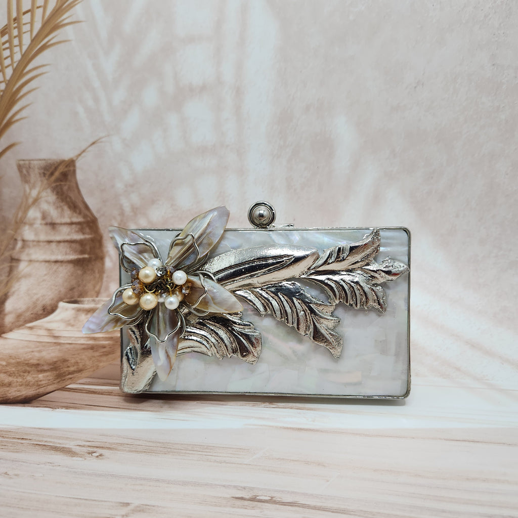Khadija Clutch bag