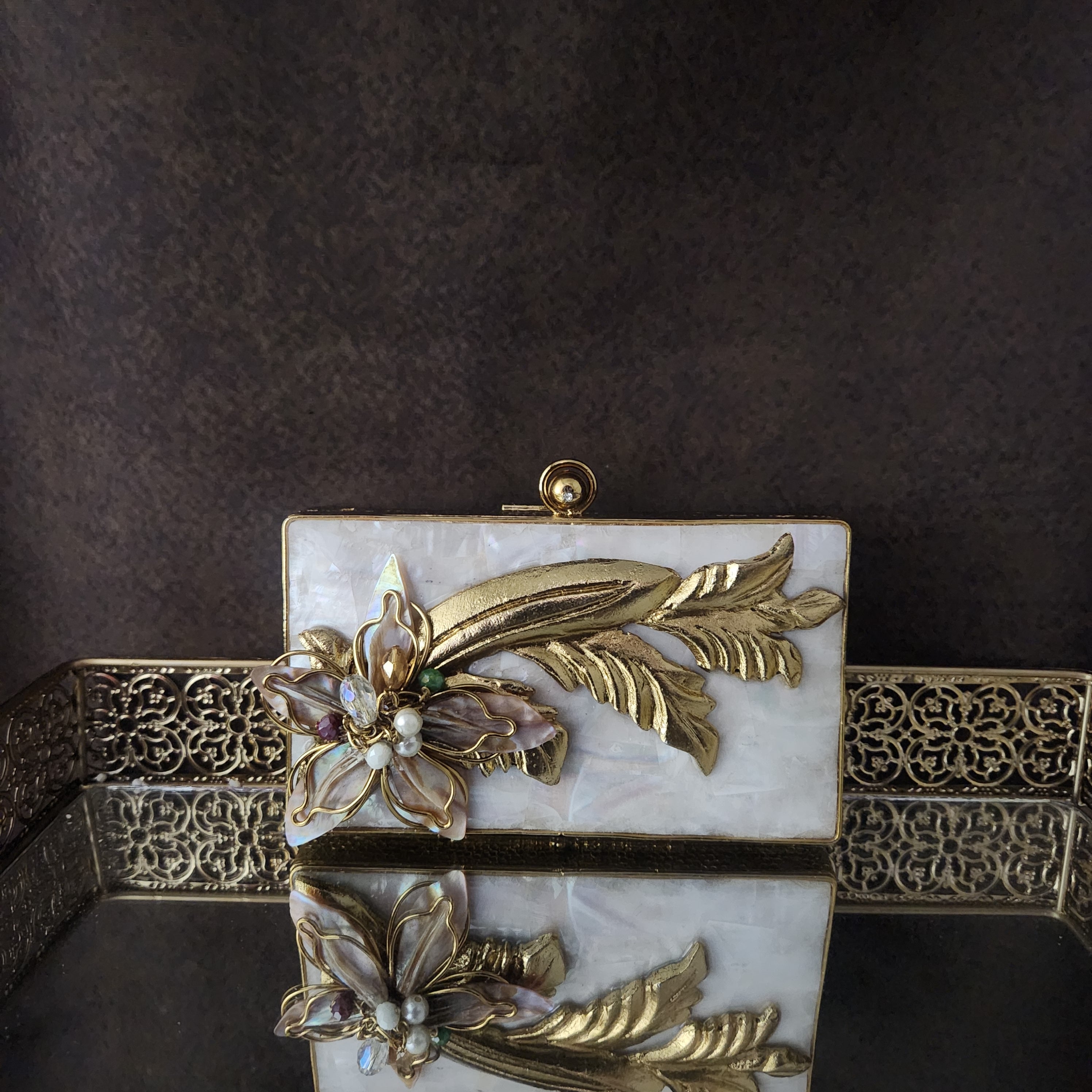 Khadija Clutch bag