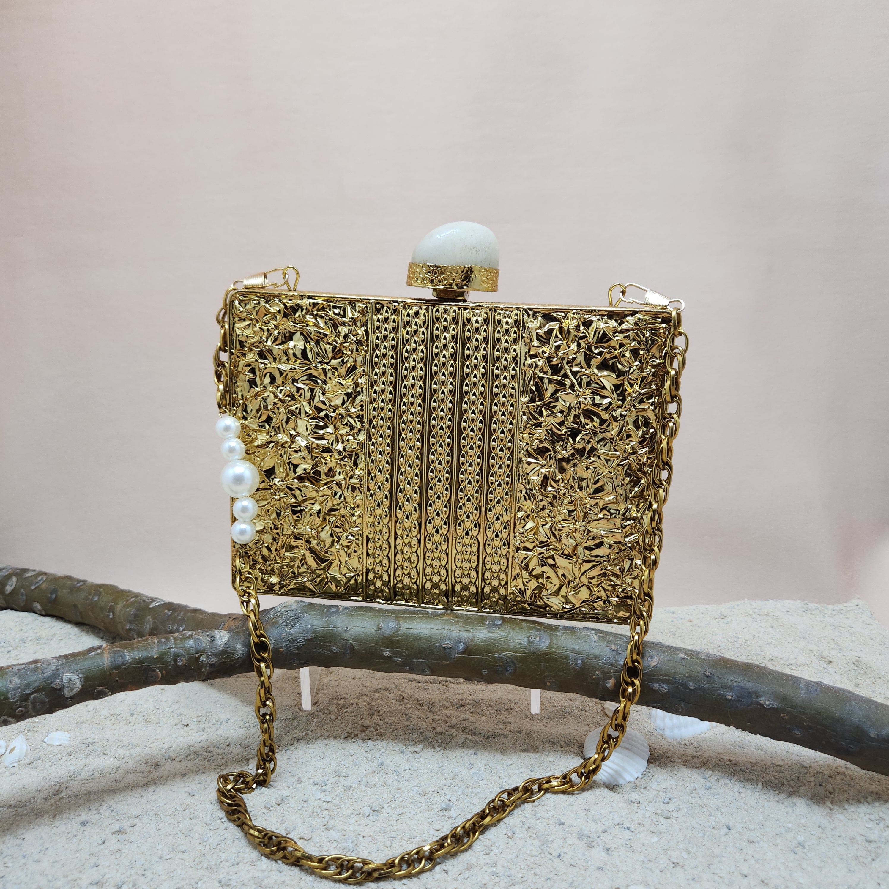 The Aaroohi Clutch [ gold]