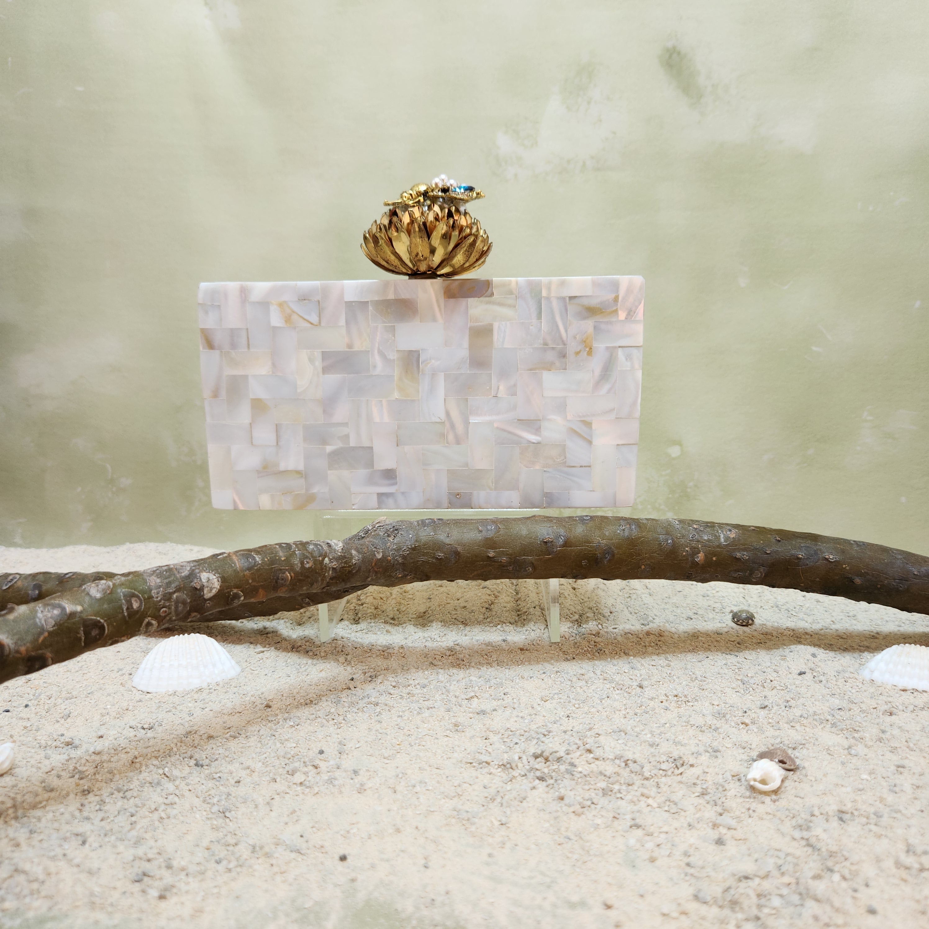 The Lotus Bee MOP Clutch