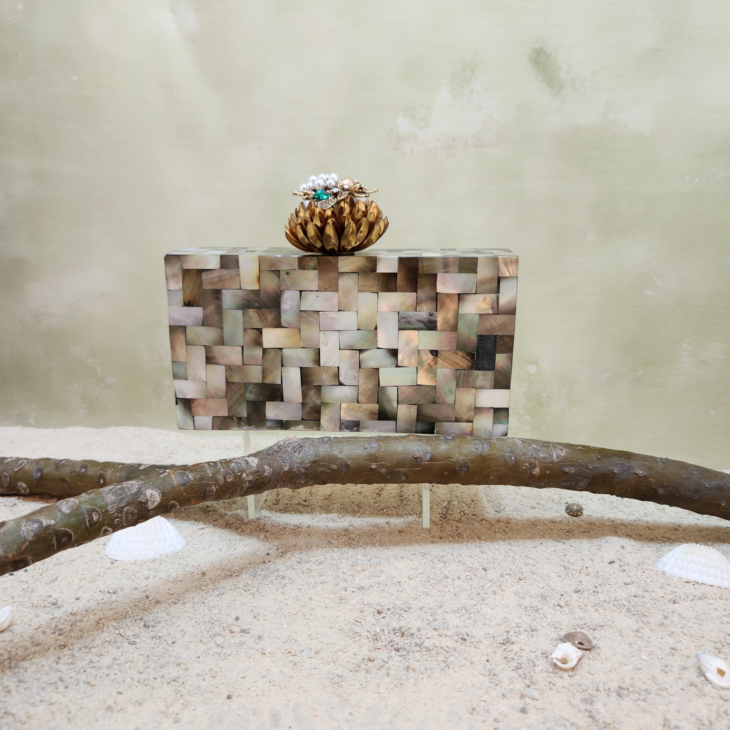 The Lotus Bee MOP Clutch