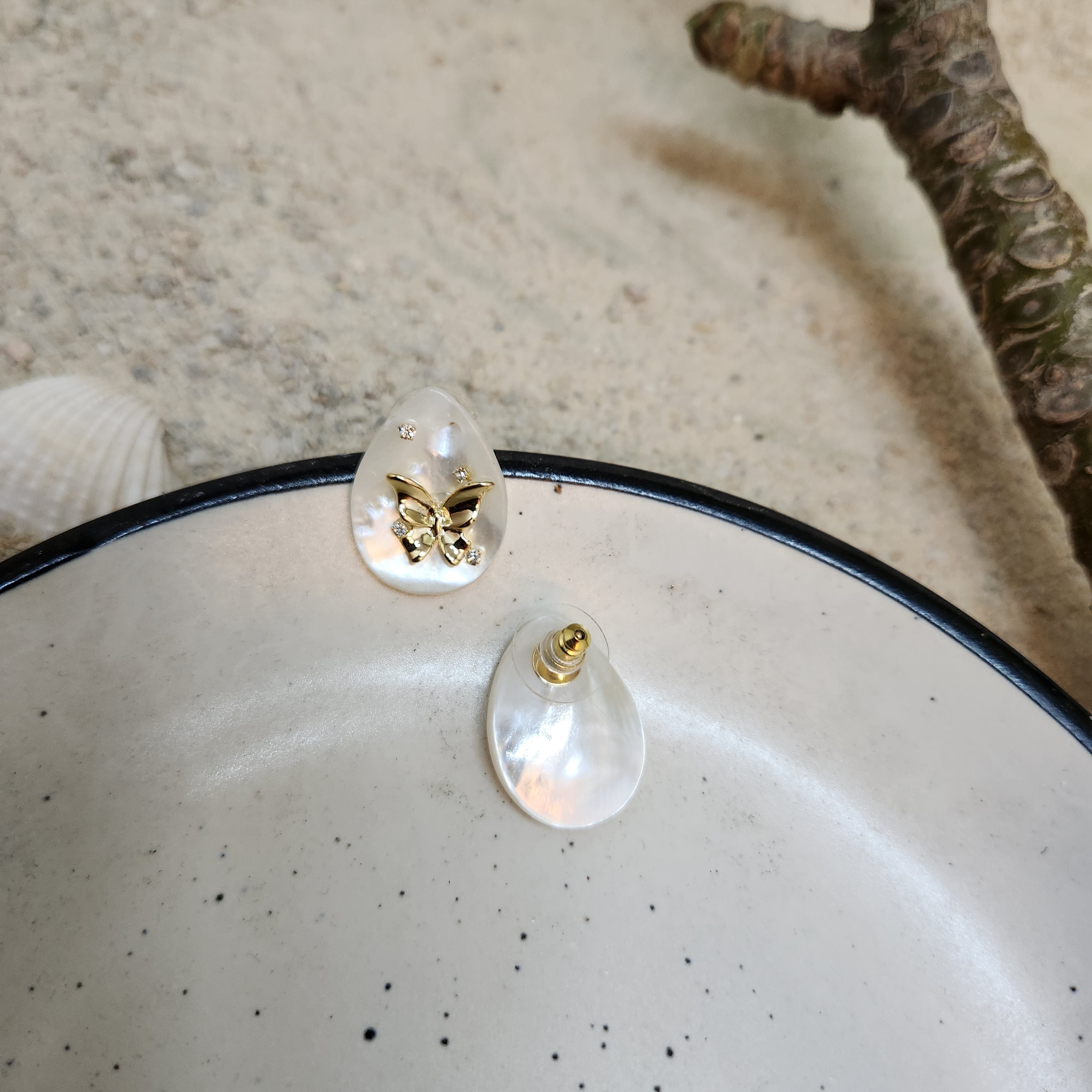 Pearl Drop Butterfly Secondary image