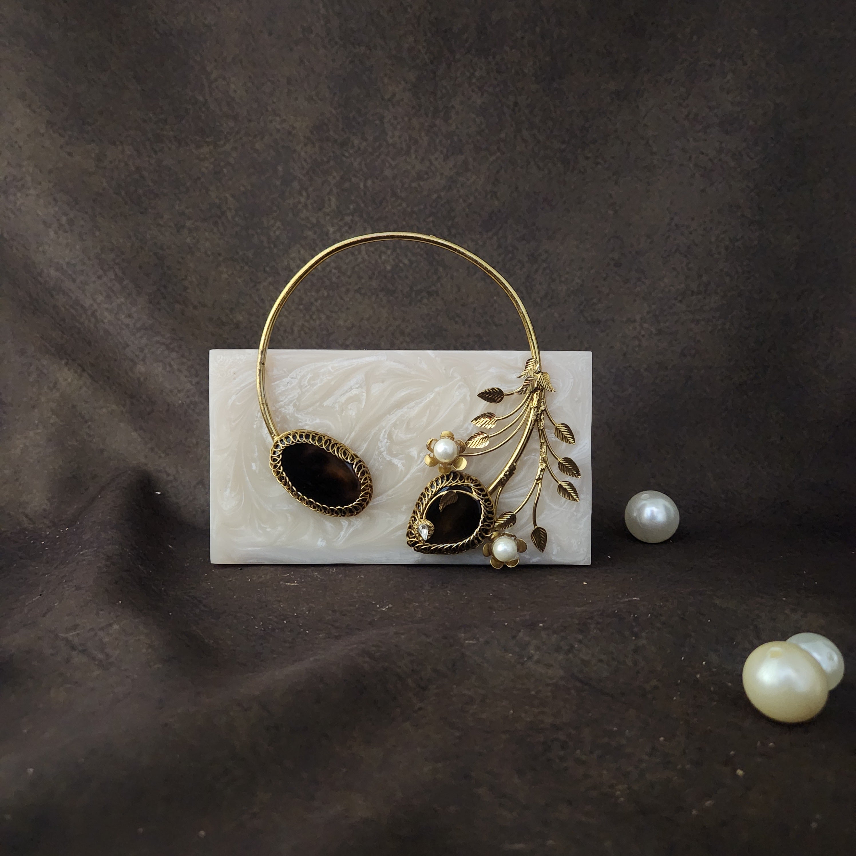 Bloomingdale Bag in ivory Main image