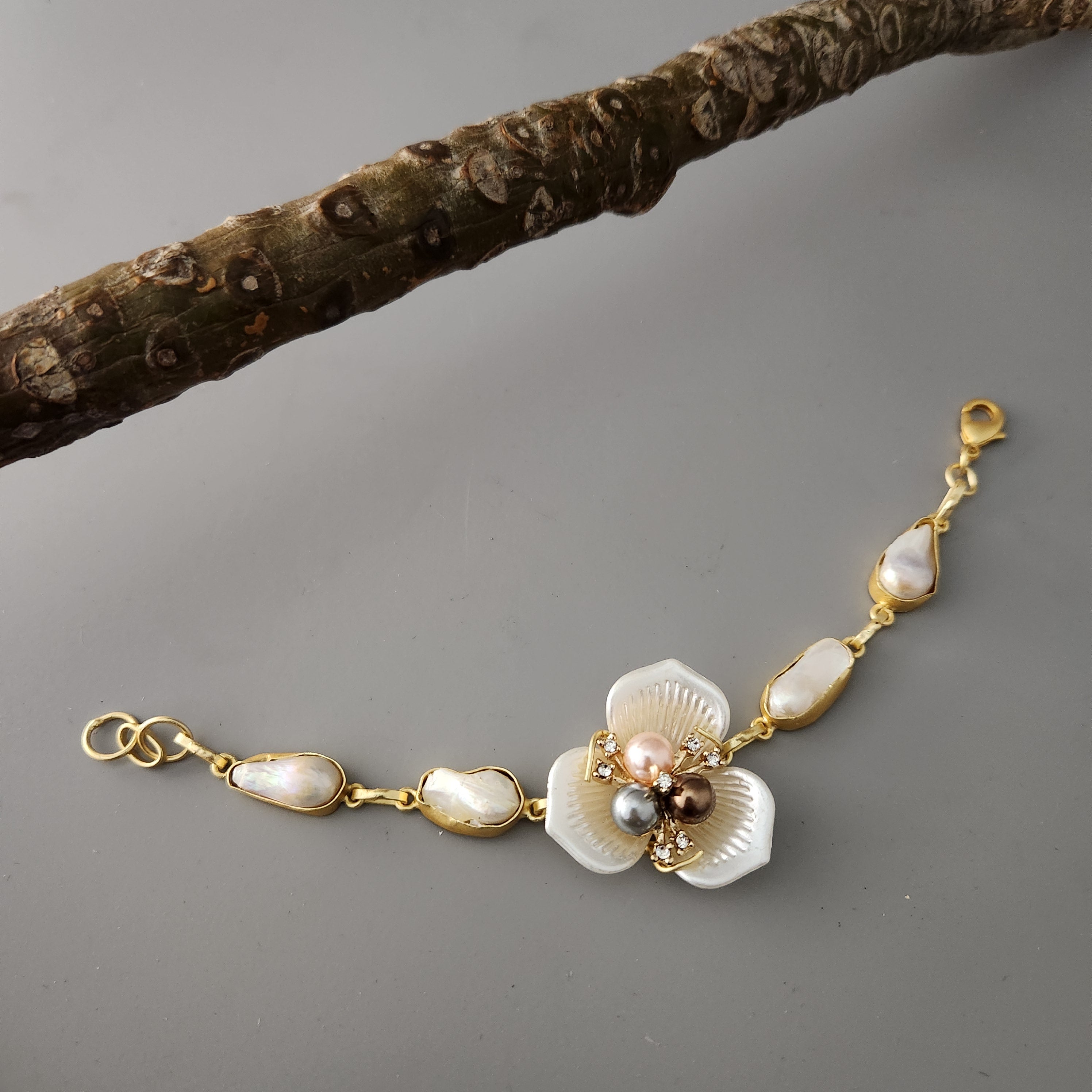 Flower Bracelet - White
