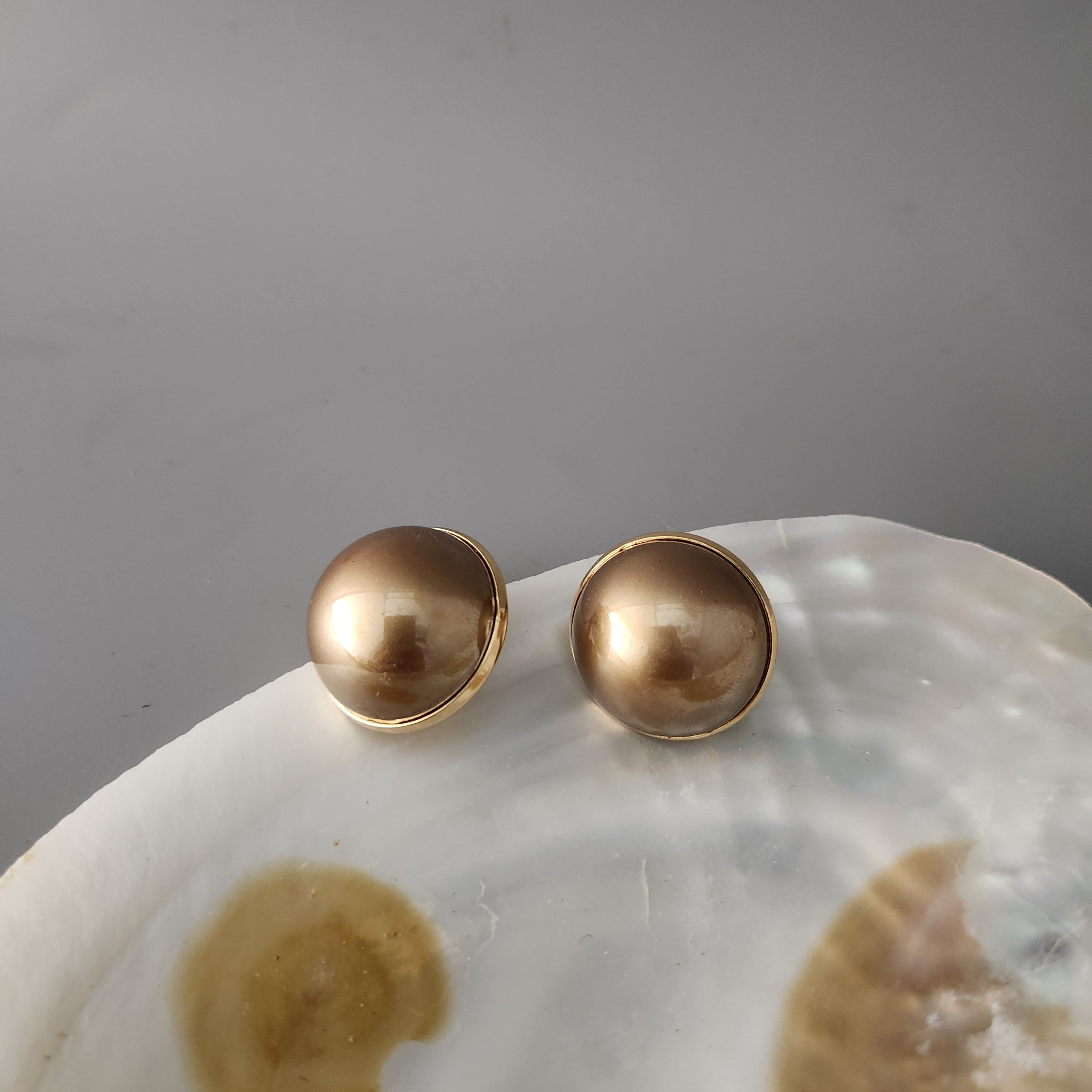 Half Pearl Gold Line Big Size Studs