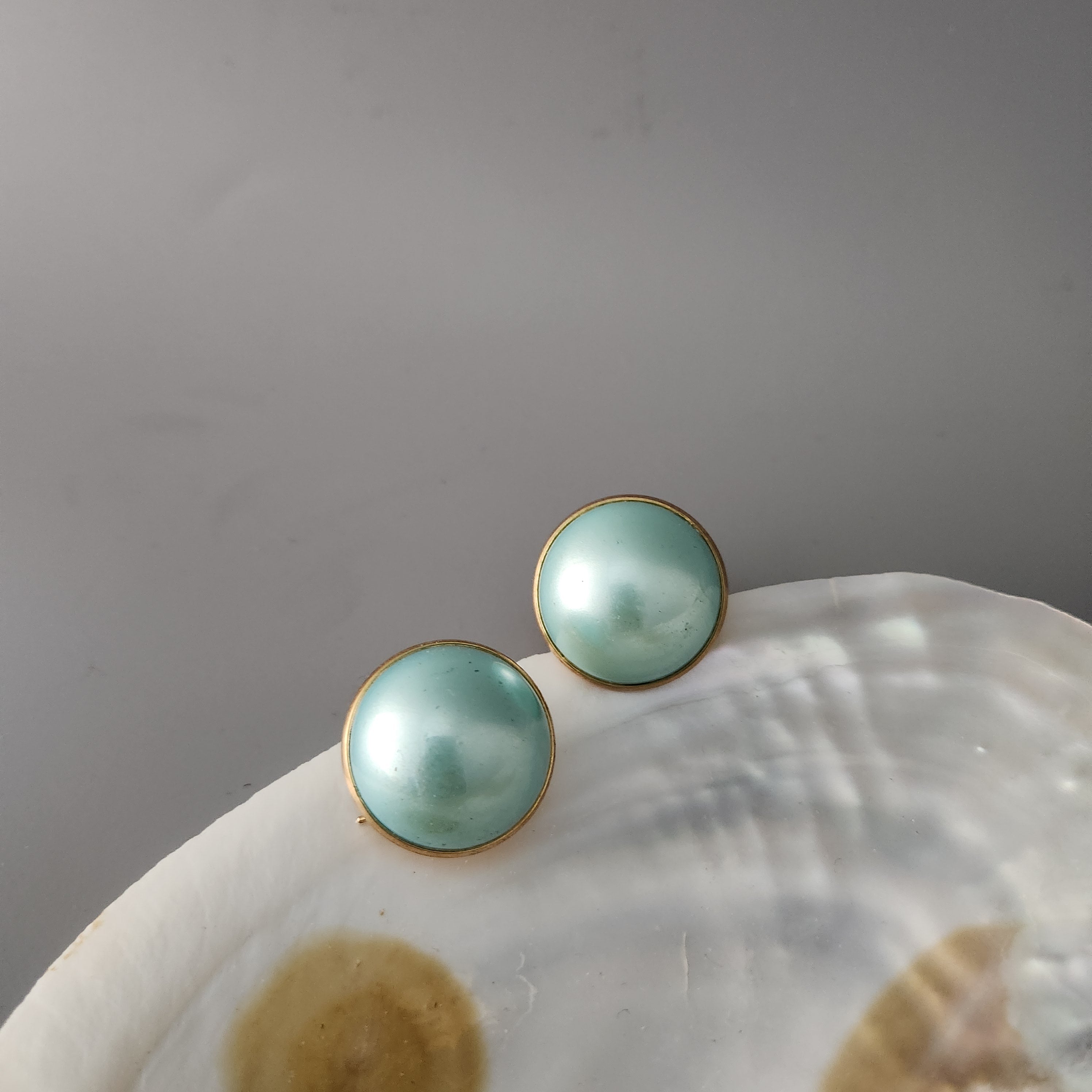 Half Pearl Gold Line Big Size Studs