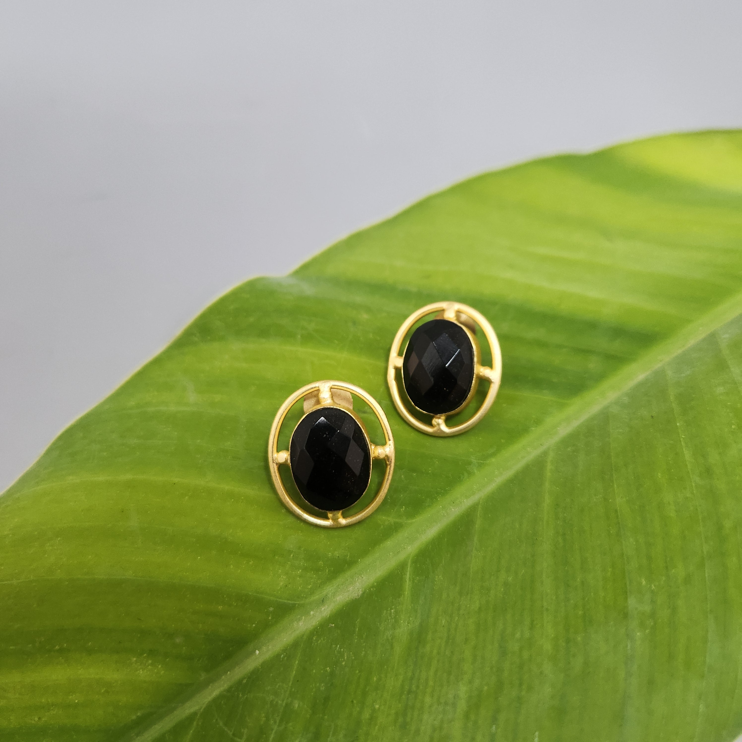 Ring Stud