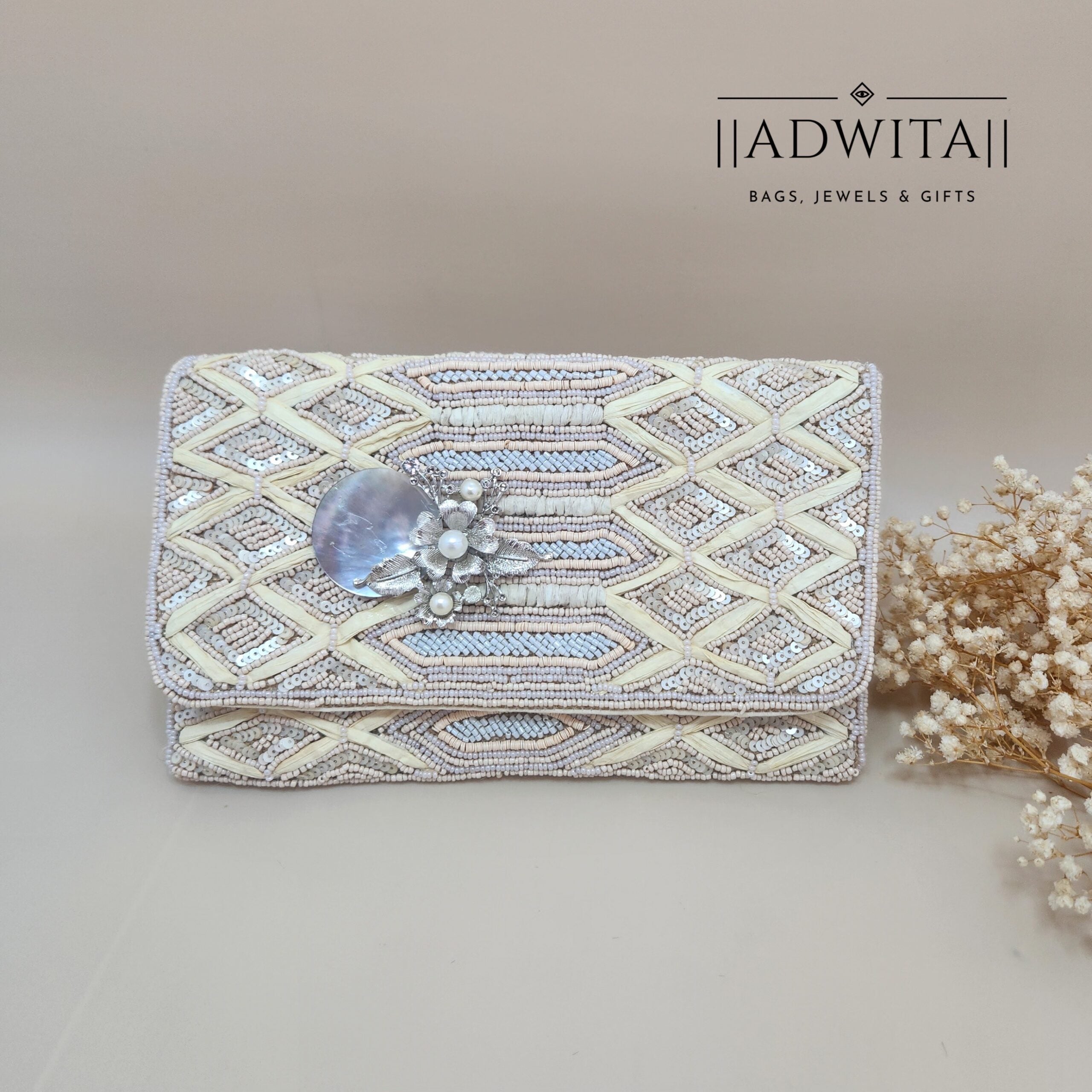 Silver Flower Shell Bag in Peach Main image