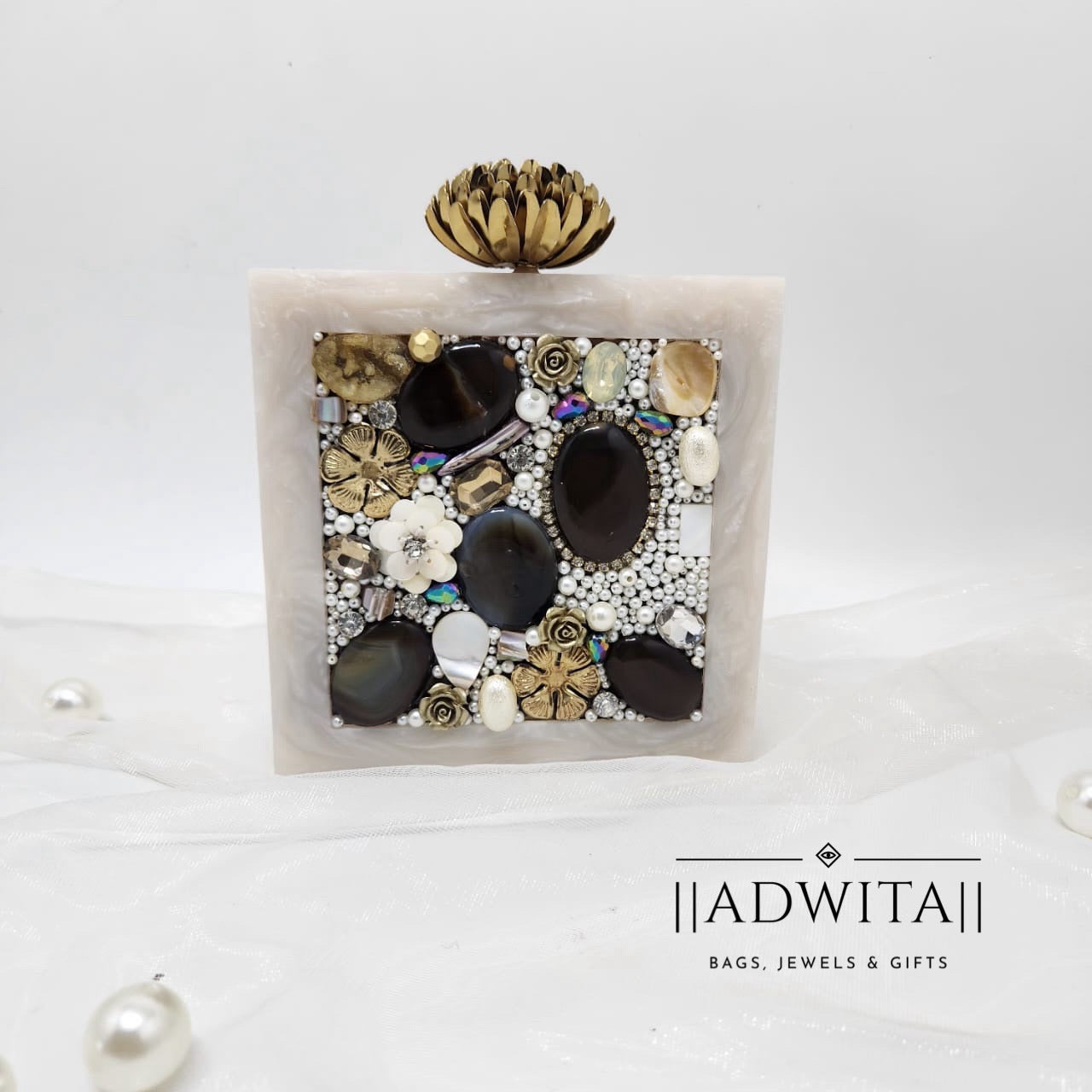 The Mosaic Cluster Clutch Main image