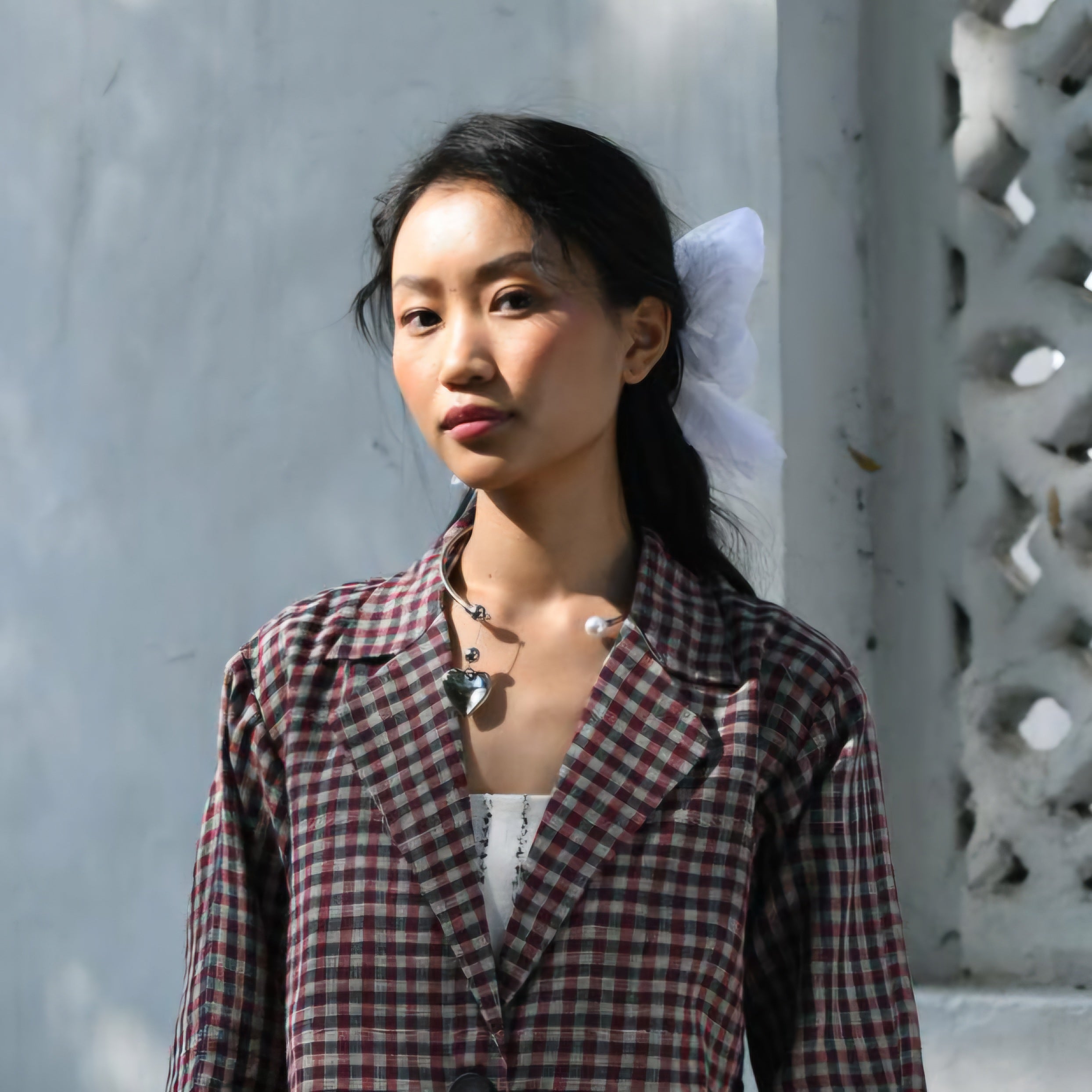 Heart on a String Pearl Neckpiece - Silver
