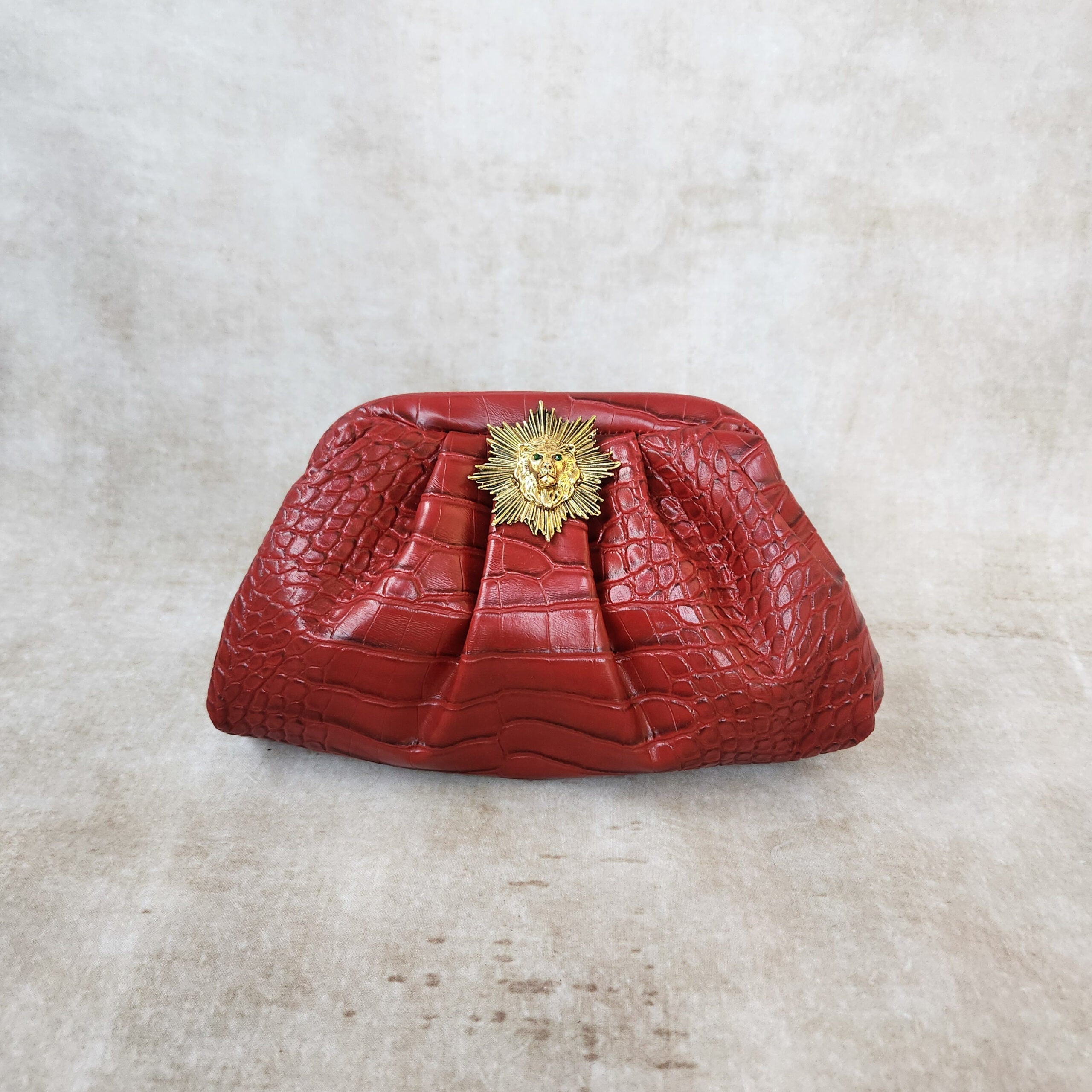 Lion Pouchette