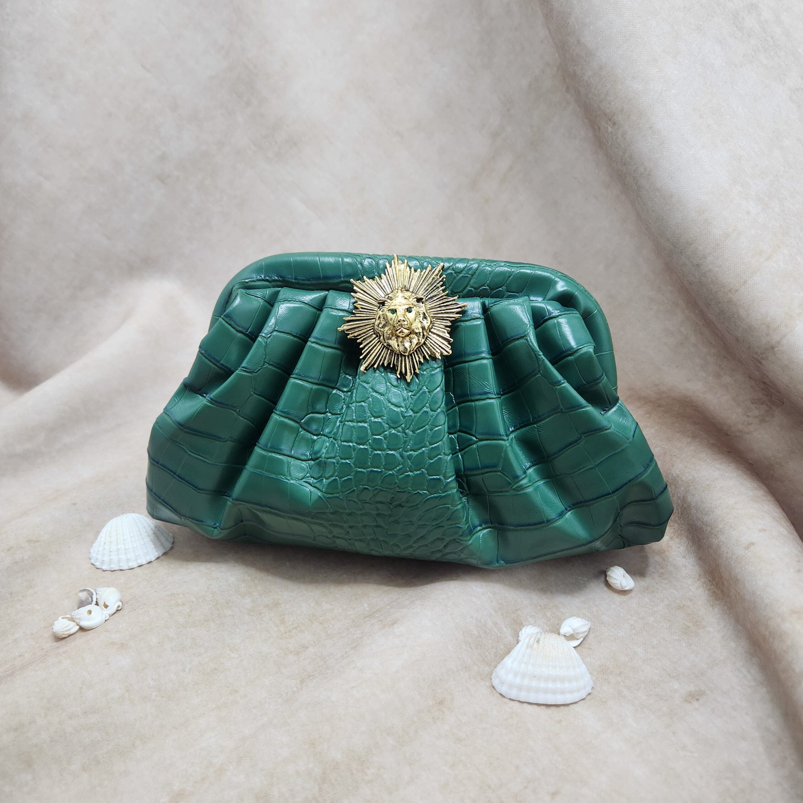 Lion Pouchette