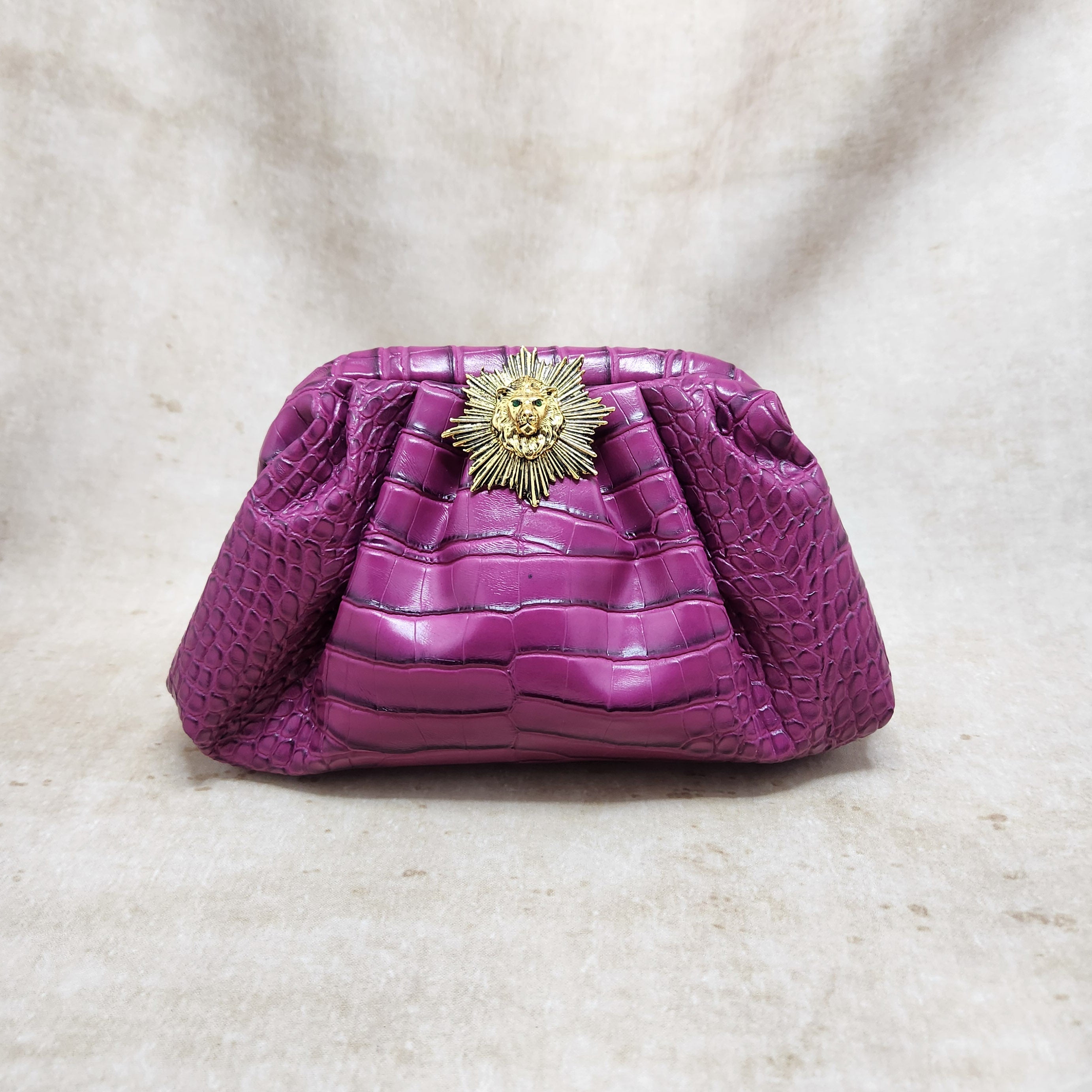 Lion Pouchette