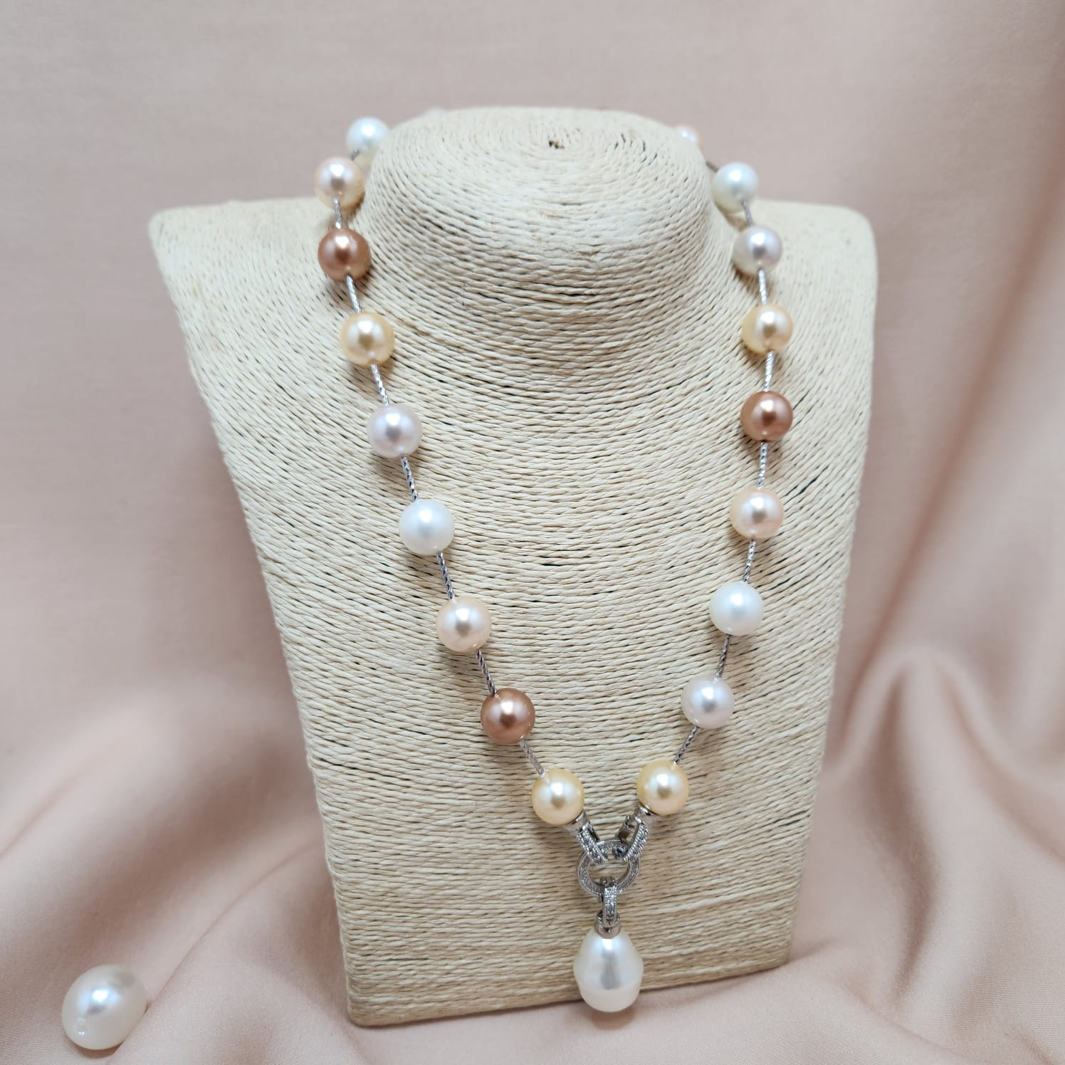 Alona Necklace Set Main image