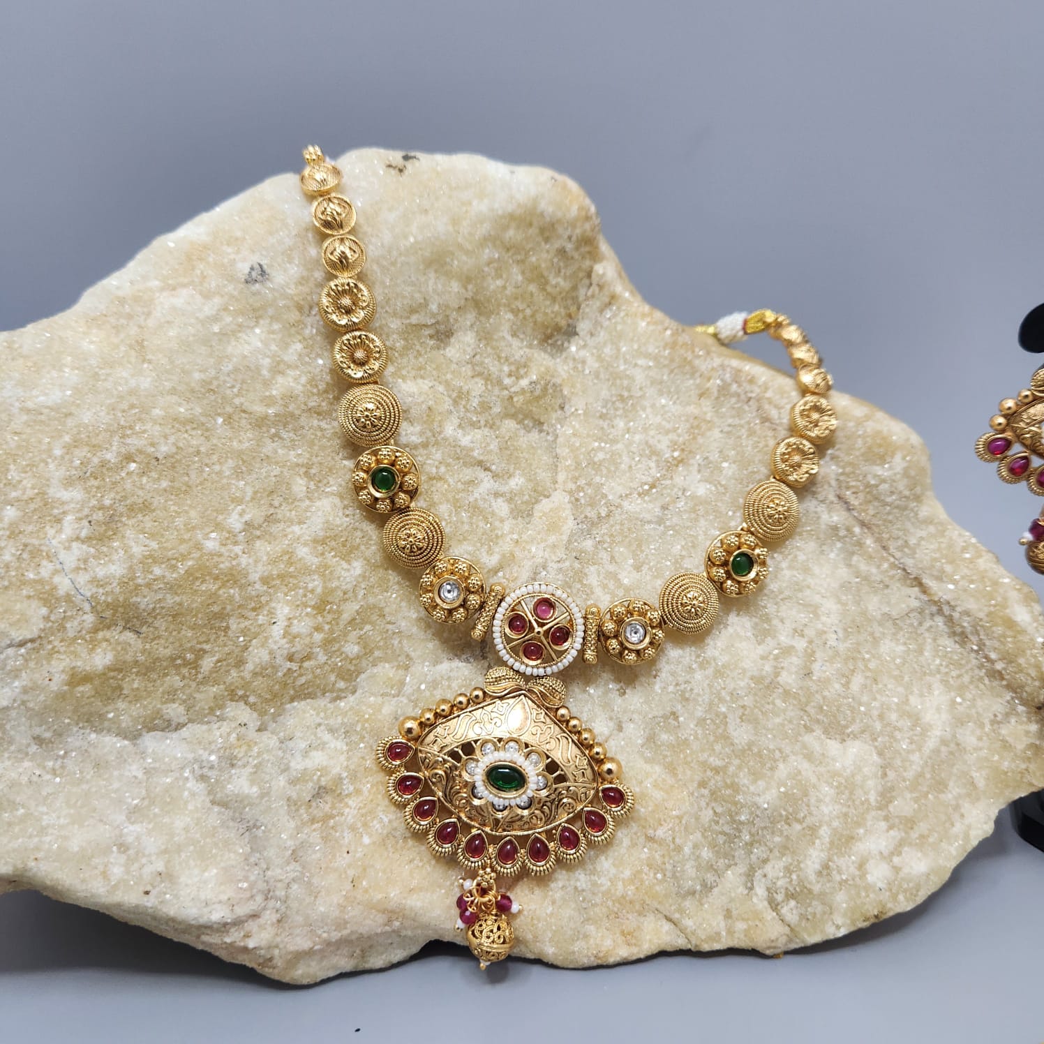 Meena Kundan Work Necklace Secondary image