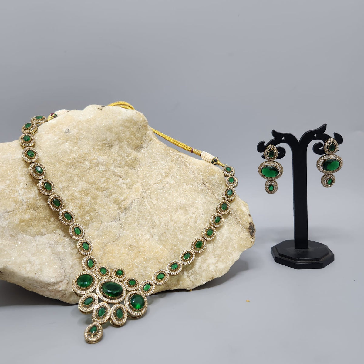 Emerald Polki Necklace