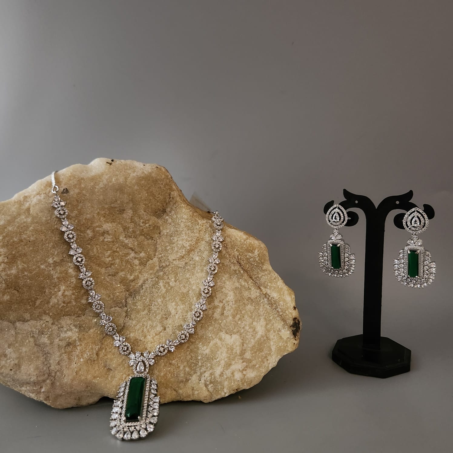 Zirconia Emerald Pendant Necklace Main image