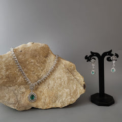Light Green Zirconia  Necklace