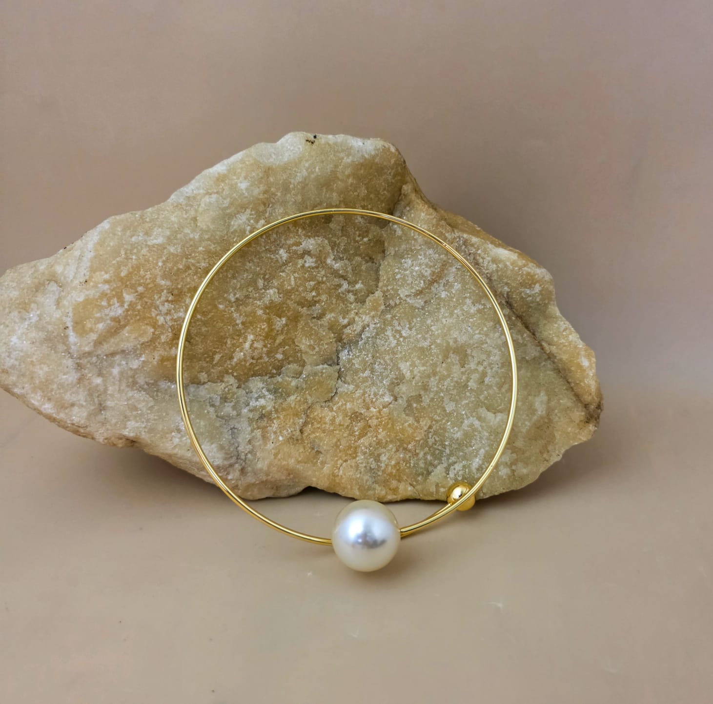 Pearl Twist Hasli Secondary image